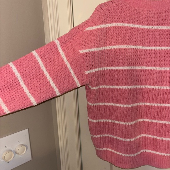 Sweater - Picture 6 of 7